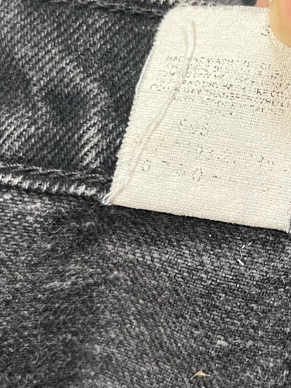 Vintage Levi’s 560 Orange Tab Jeans Tapered Leg Relaxed Fit Cut Hem True Vintage